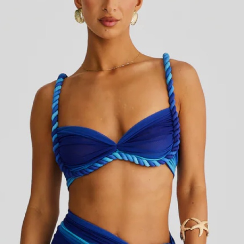 MELANI TOP